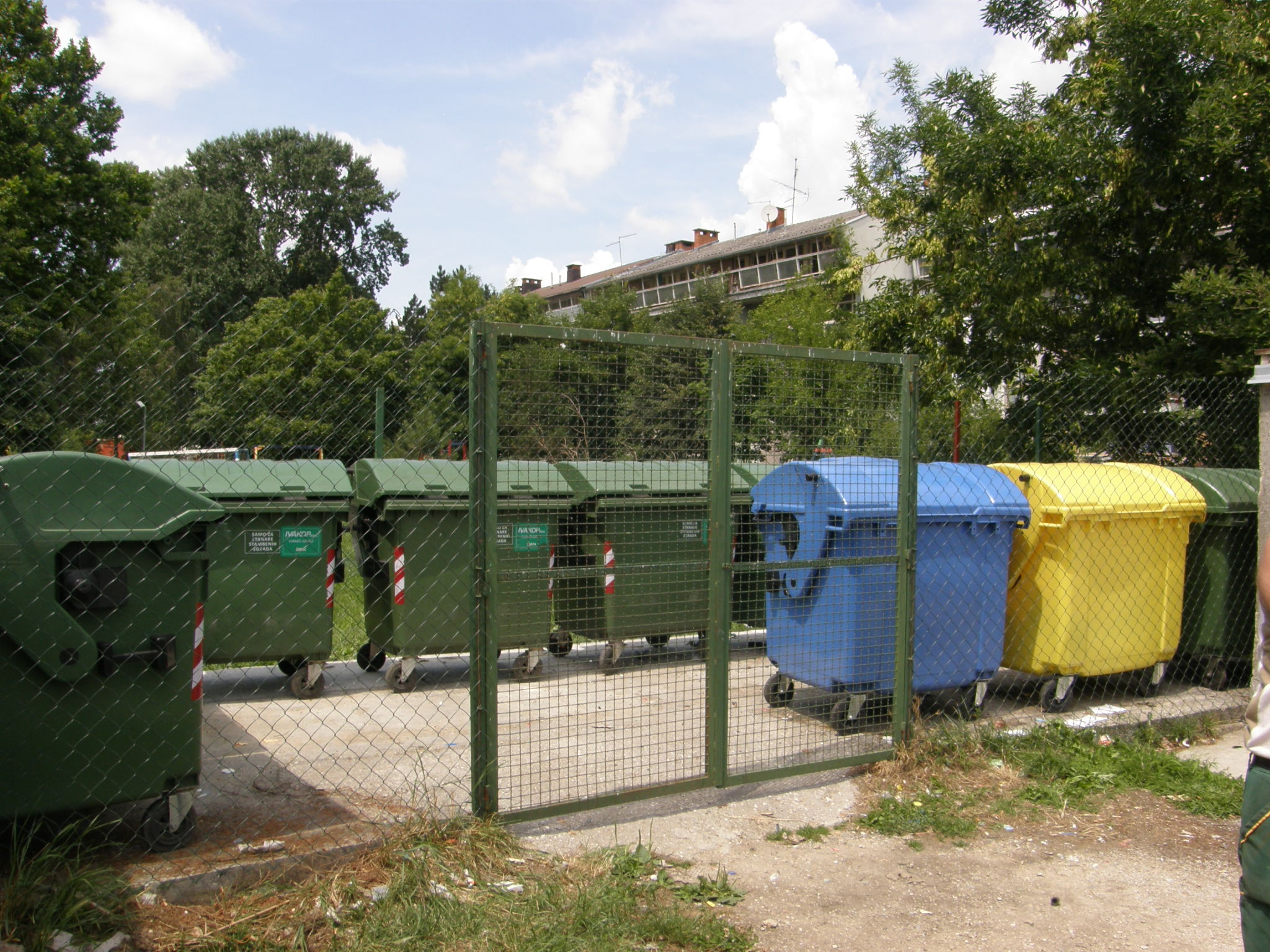 Proširenje podesta za kontejnere u Ulici ruža u Ivanić-Gradu